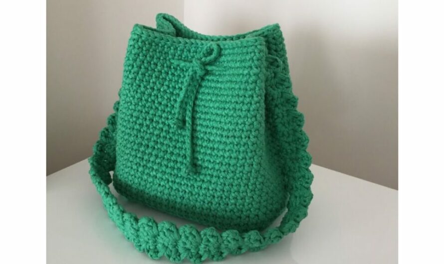 CROCHET FAST AND STYLISH BAG