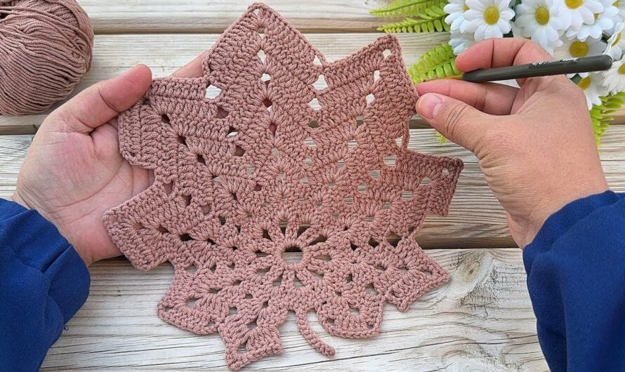 How to Make a Crocheted Sycamore Leaf Coaster