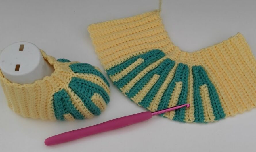 FANTASTIC & EASY Crochet Baby Booties Pattern for Beginners Tutorial