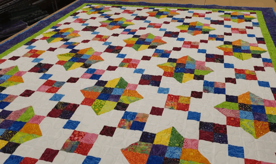 Beautiful “Kitty Kitty” Patchwork Quilt!